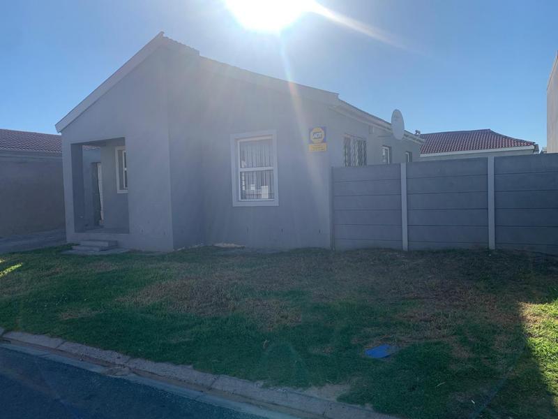 3 Bedroom Property for Sale in Silwood Heights Western Cape